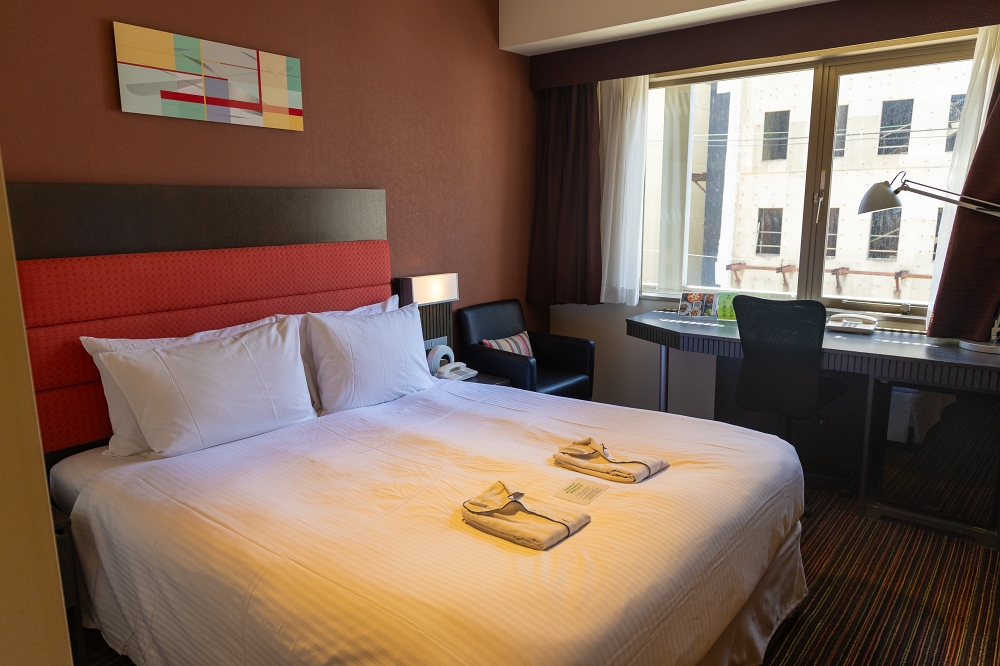 홀리데이 인 오사카 난바 호텔 객실 모습